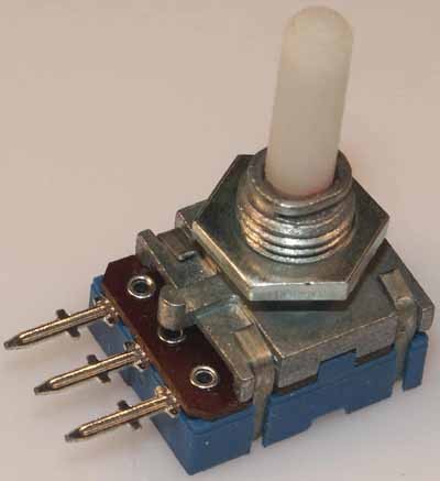 Kohlenpotentiometer PP 12, 4mm Kunststoff-Achse log. 100 k Ohm