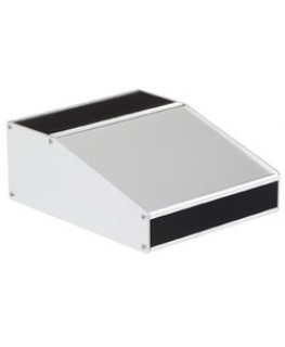 Selbstbau-Pultgehäuse  90 x 130 x 50 x 30 mm